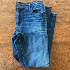 🍁Loft Relaxed Skinny Blue Jeans